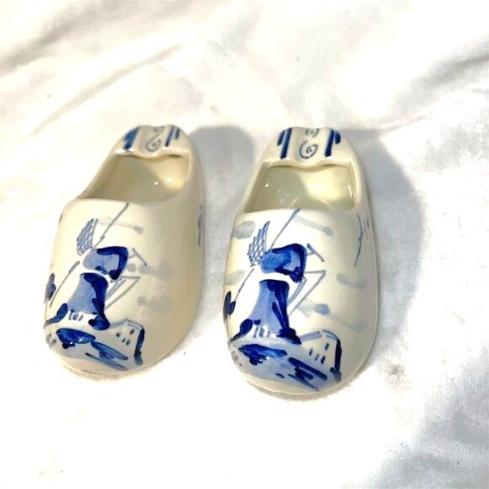 Vintage Delft Blue Holland Mini Shoe Clogs Hand Painted Porcelain Set